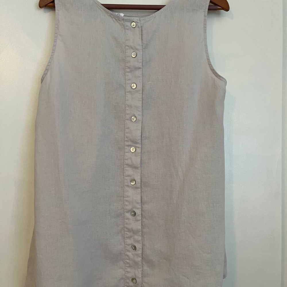 Gray Sleeveless Button-Down 100% Linen Top